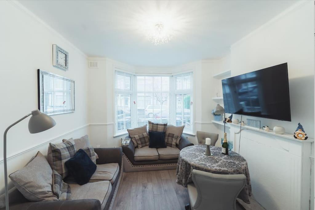1 Bed - Wifi - Pet Friendly - Harrow Apartment Luaran gambar