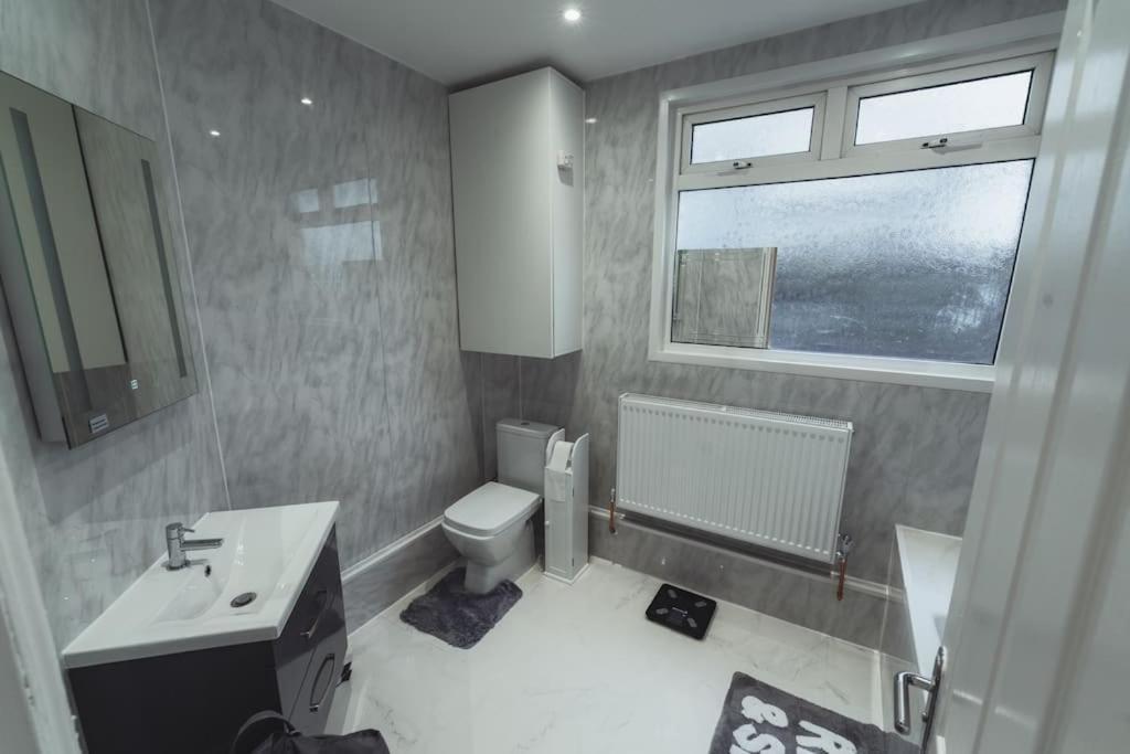 1 Bed - Wifi - Pet Friendly - Harrow Apartment Luaran gambar